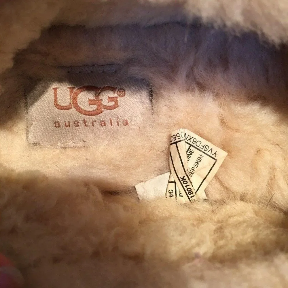 UGG slippers size