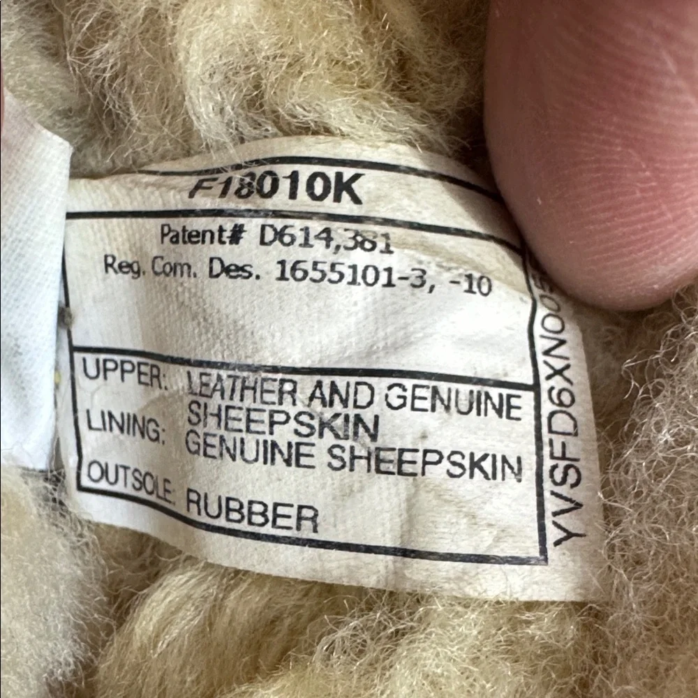 UGG slippers size