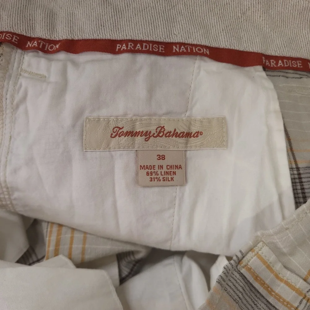 Tommy Bahama Linen Silk Shorts Size 38 Plaid Beach Resortwear Vocation Travel