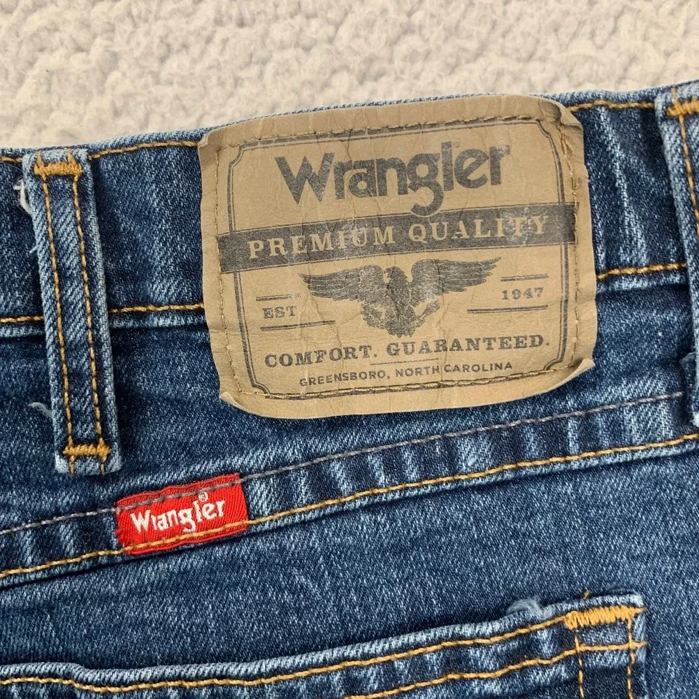 Wrangler Denim Shorts Mens 40 Blue Mid Wash Stretch Premium Quality 1095FXVMT‎