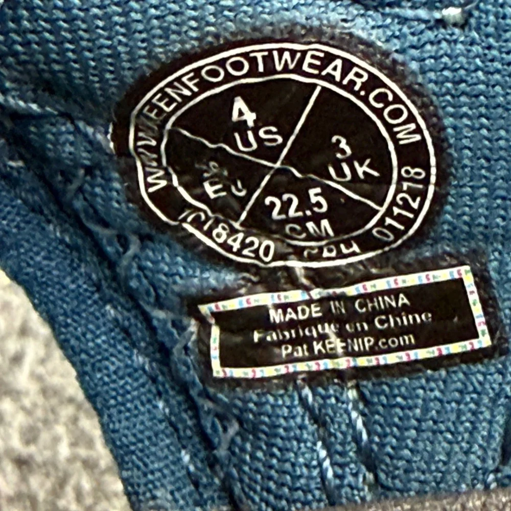 Keen kids size