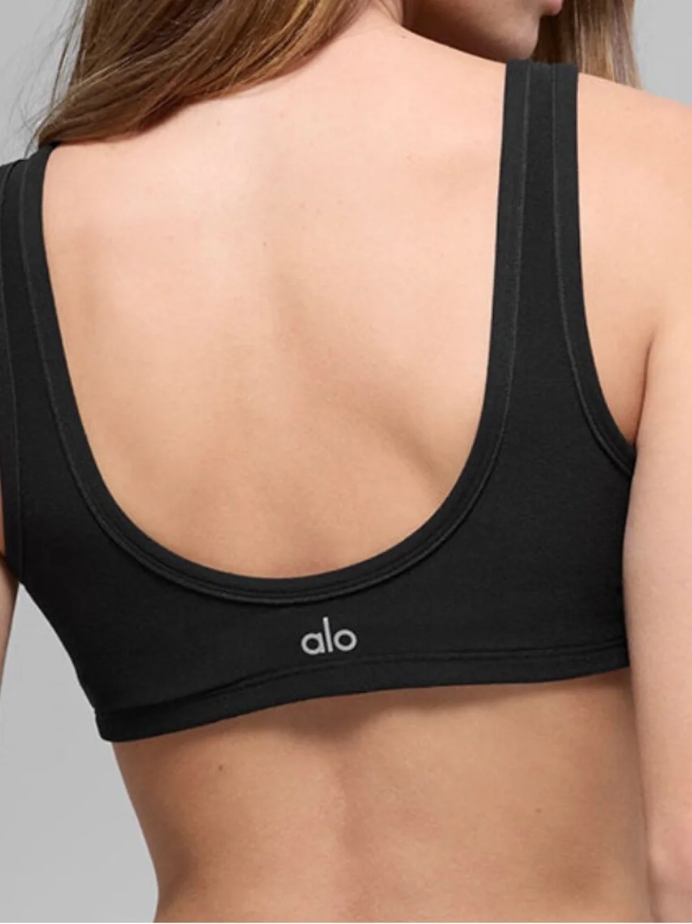 ALO Yoga reposhing this