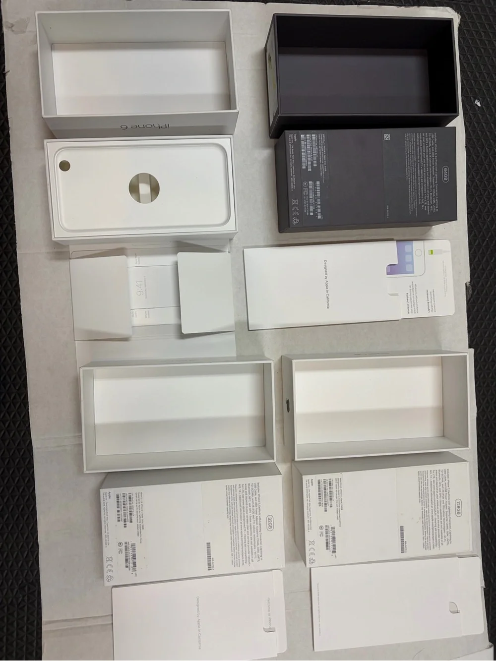 Apple iphone boxes