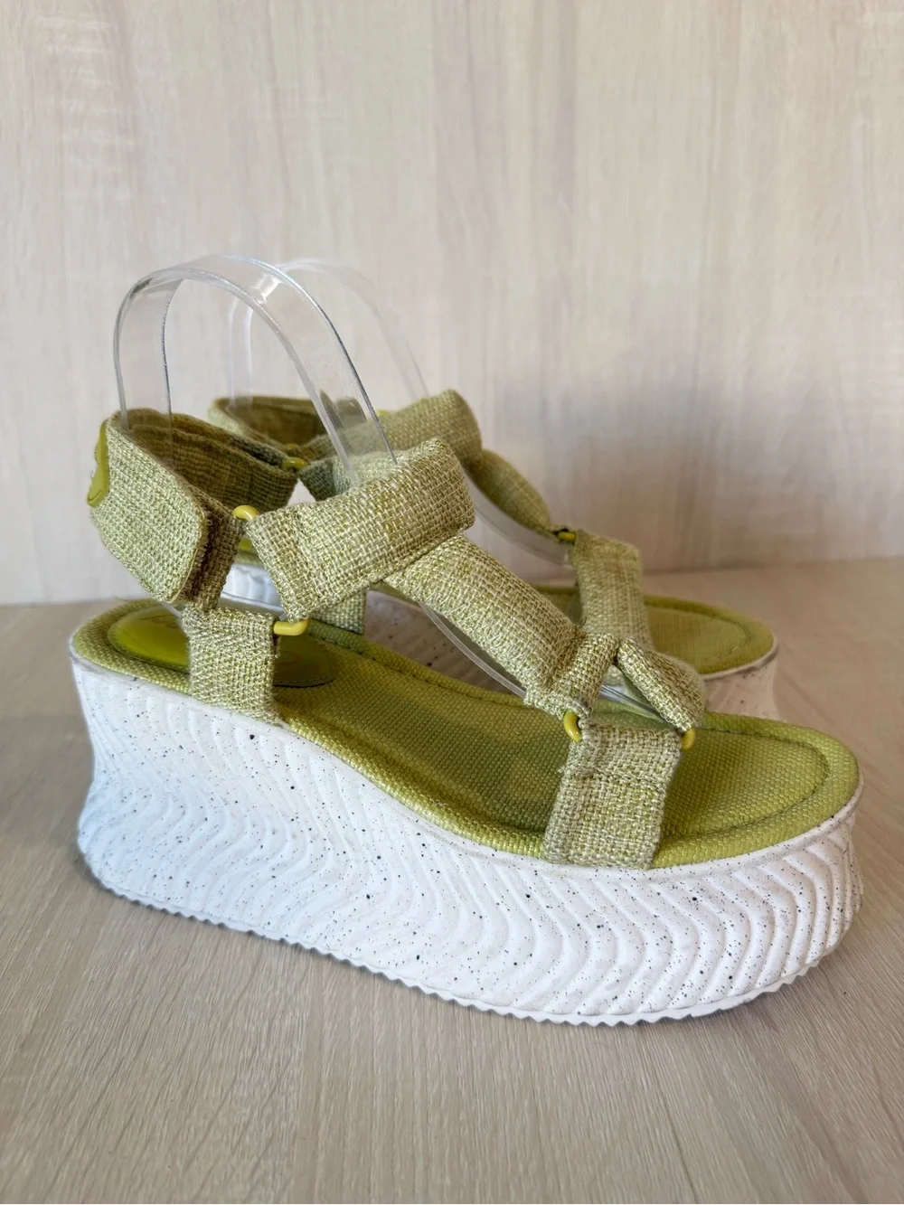 Sam Edelman features brand