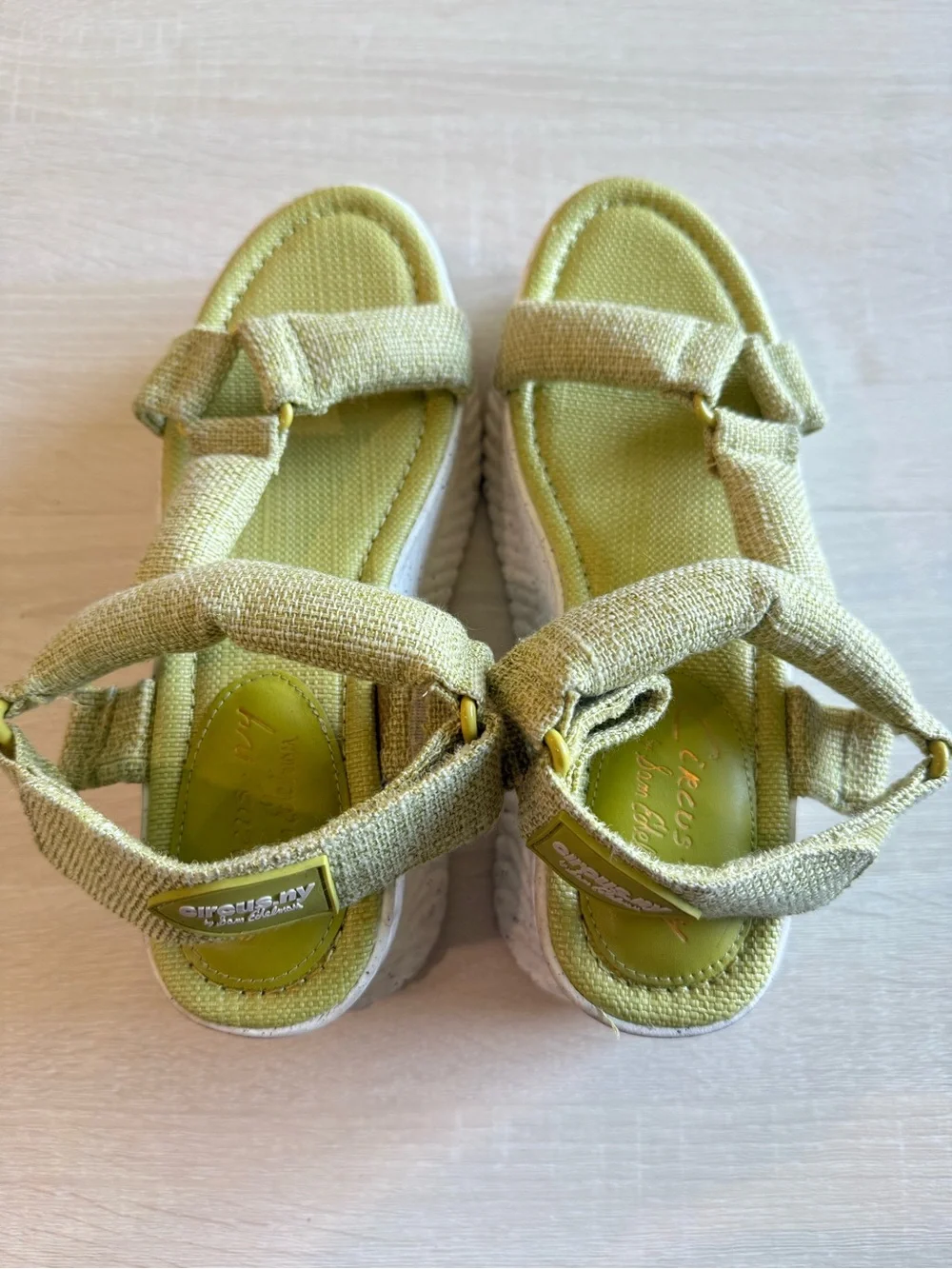 Sam Edelman features brand