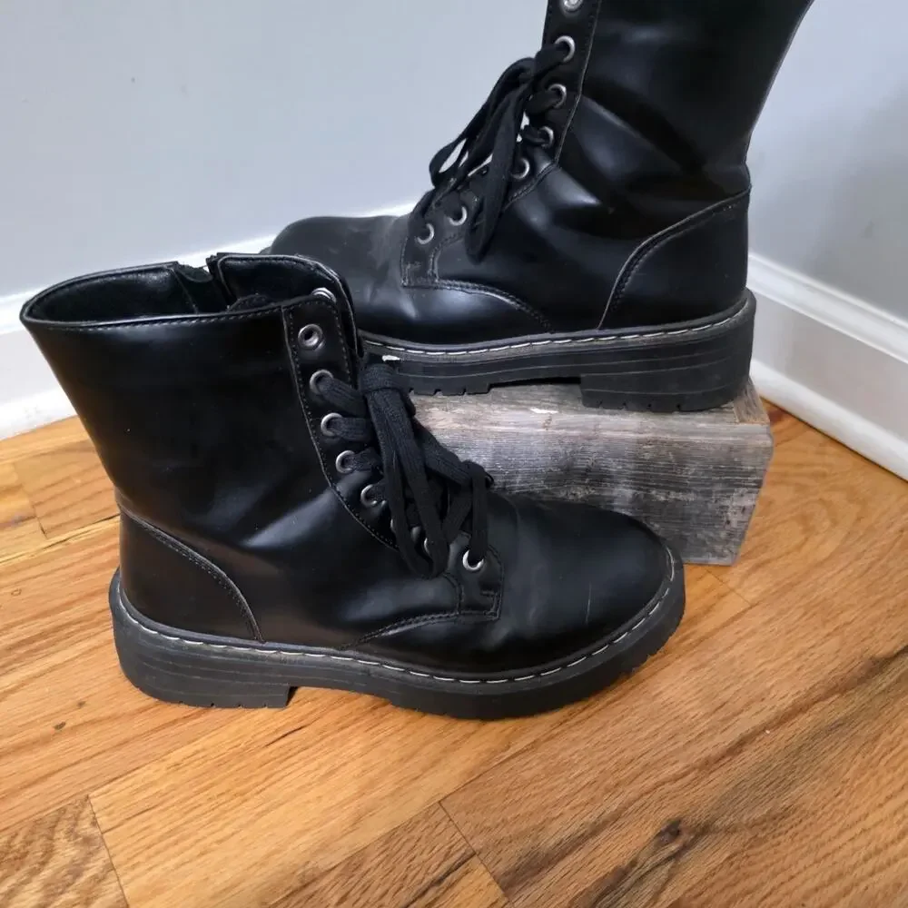 Shiny Black Lace Up Combat Boots Side Zip Platform 7.5M