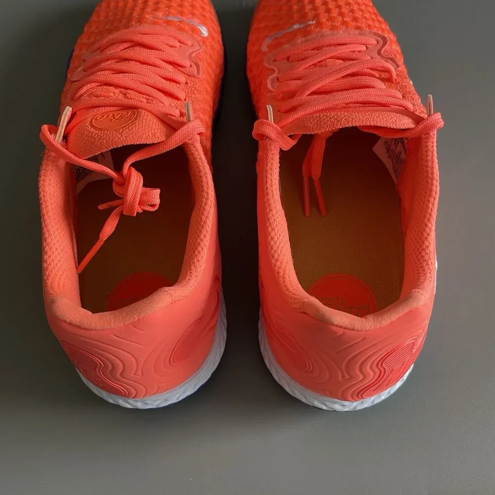 Nike product pair