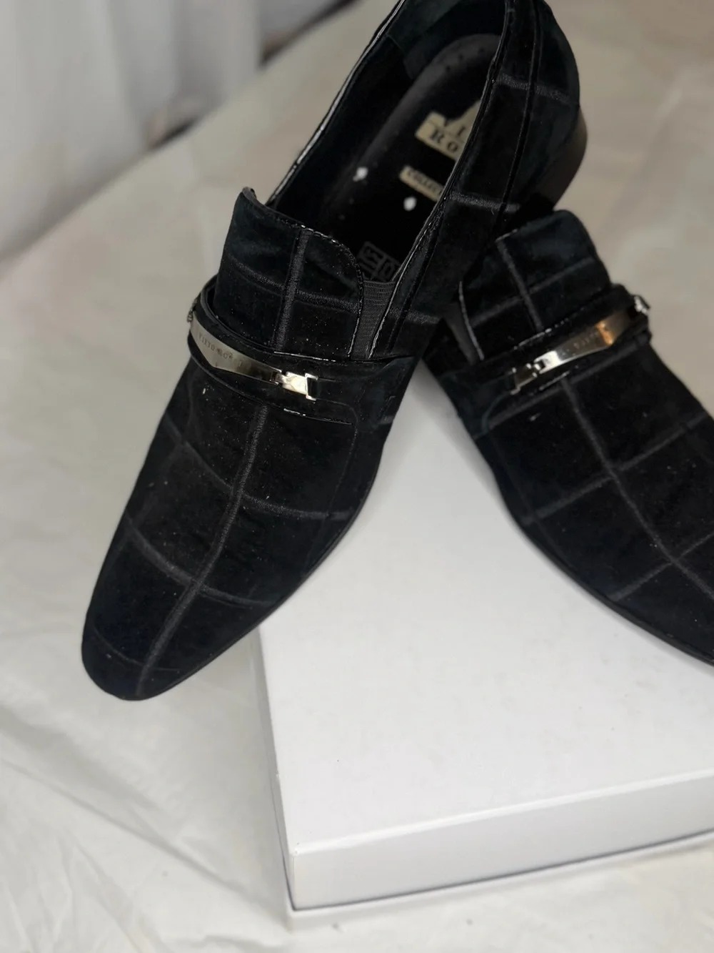 Vitto rossi elegant black