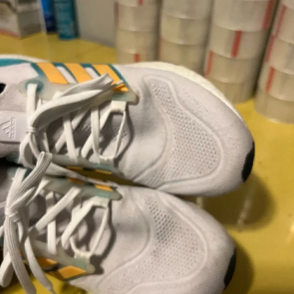 Adidas ULTRABoost 22 White Orange Mint Rare Gym Men Running Shoes GX5463 - US 11