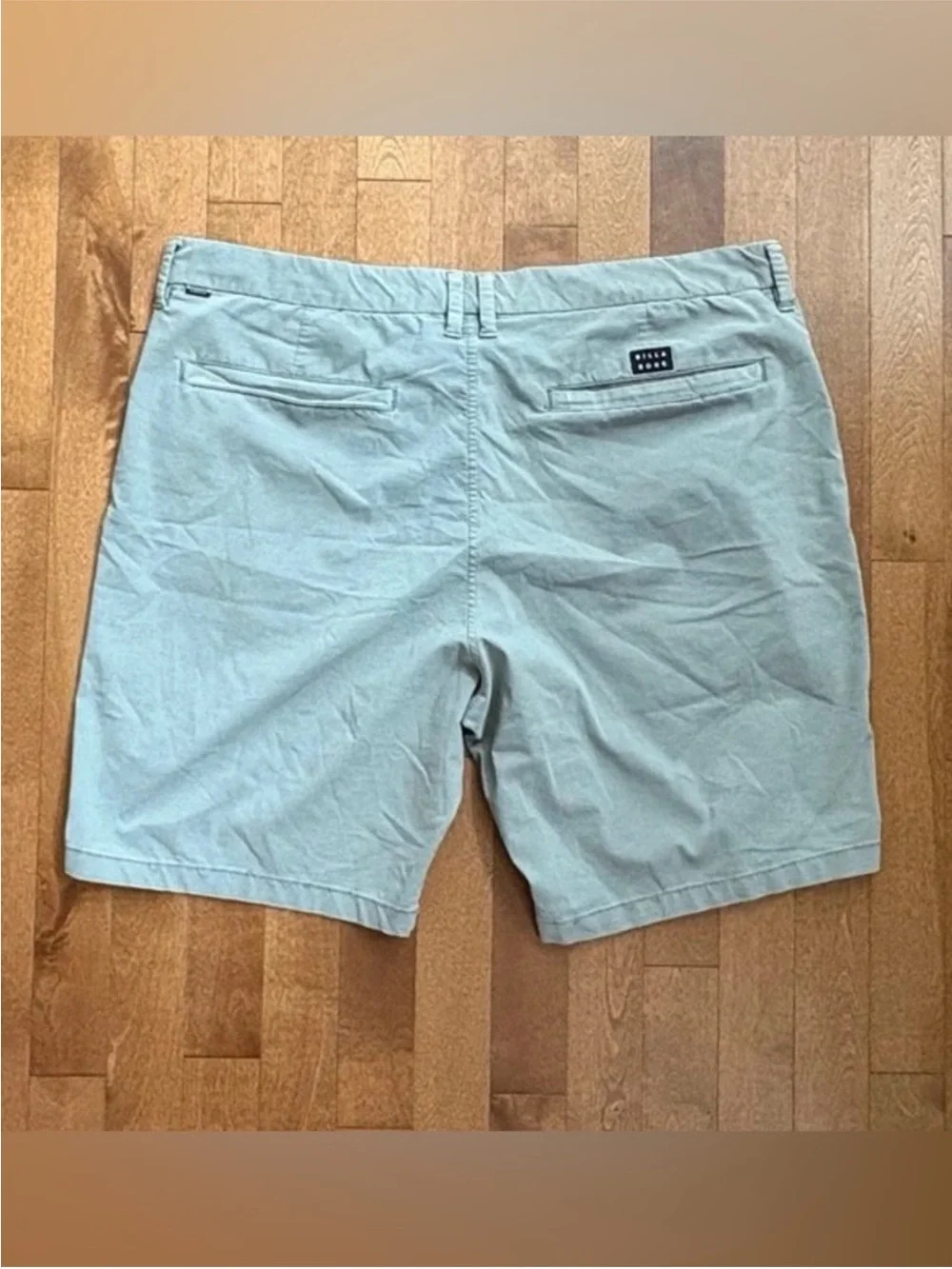 Billabong reposhing this