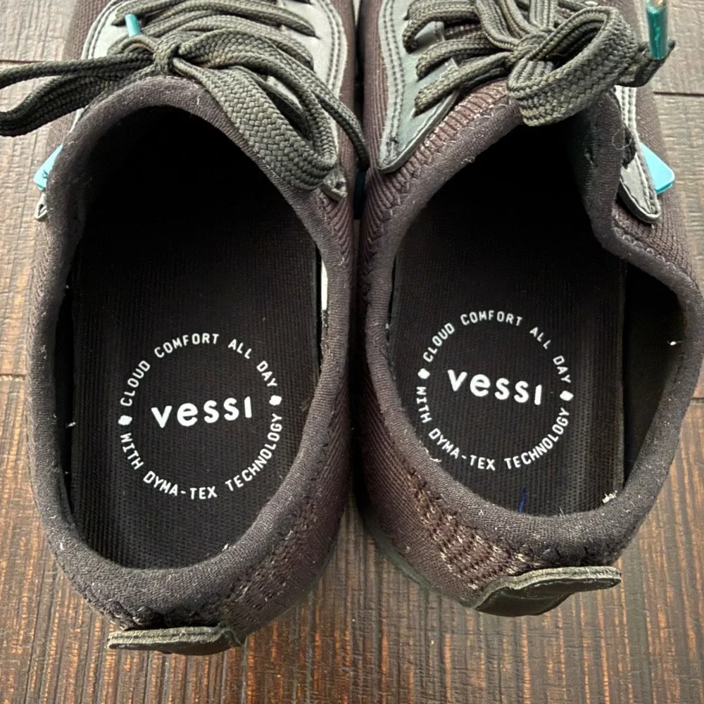 Vessi Weekend Sneakers Womens 6 Black Waterproof Dyma-Tex Comfort Shoes