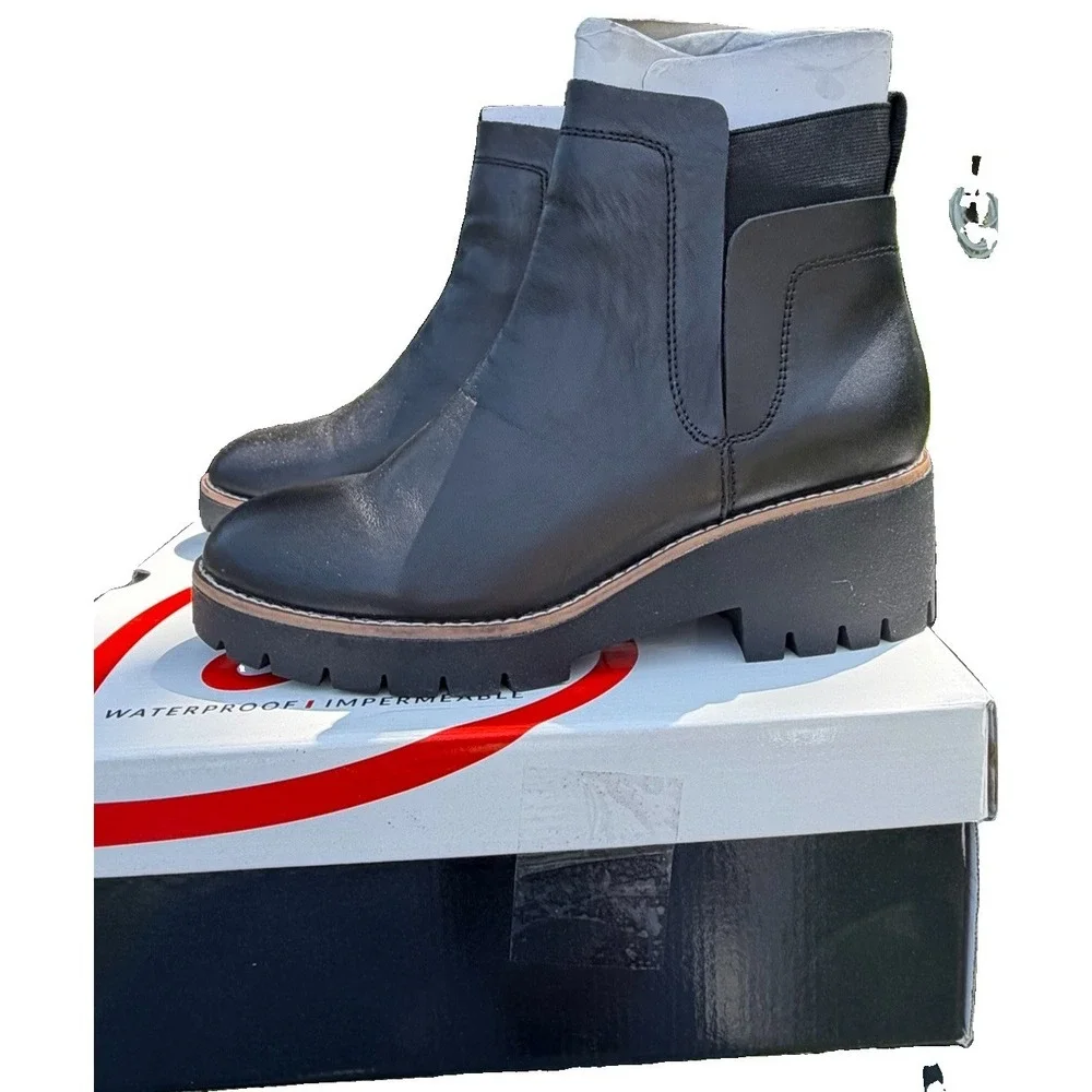 Blondo Danika Waterproof Chelsea Ankle Boots Women's US 9 Black Leather NWB