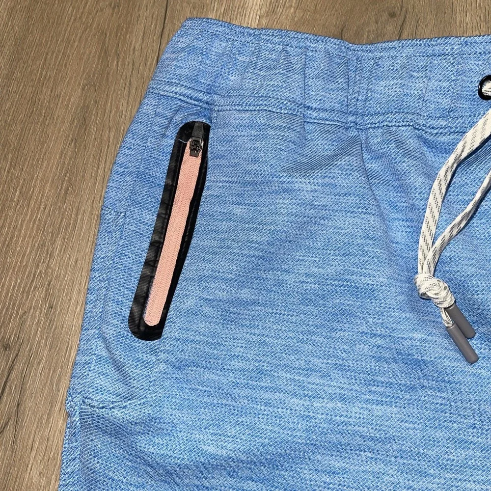 Avalanche Outdoor Supply Company The Lifestyle Women Blue Shorts Size M