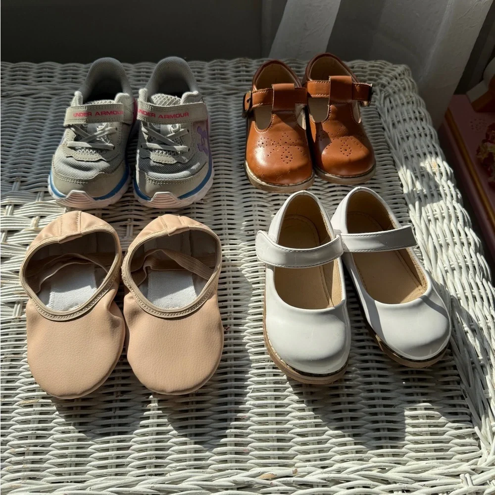 Bundle of toddler shoes