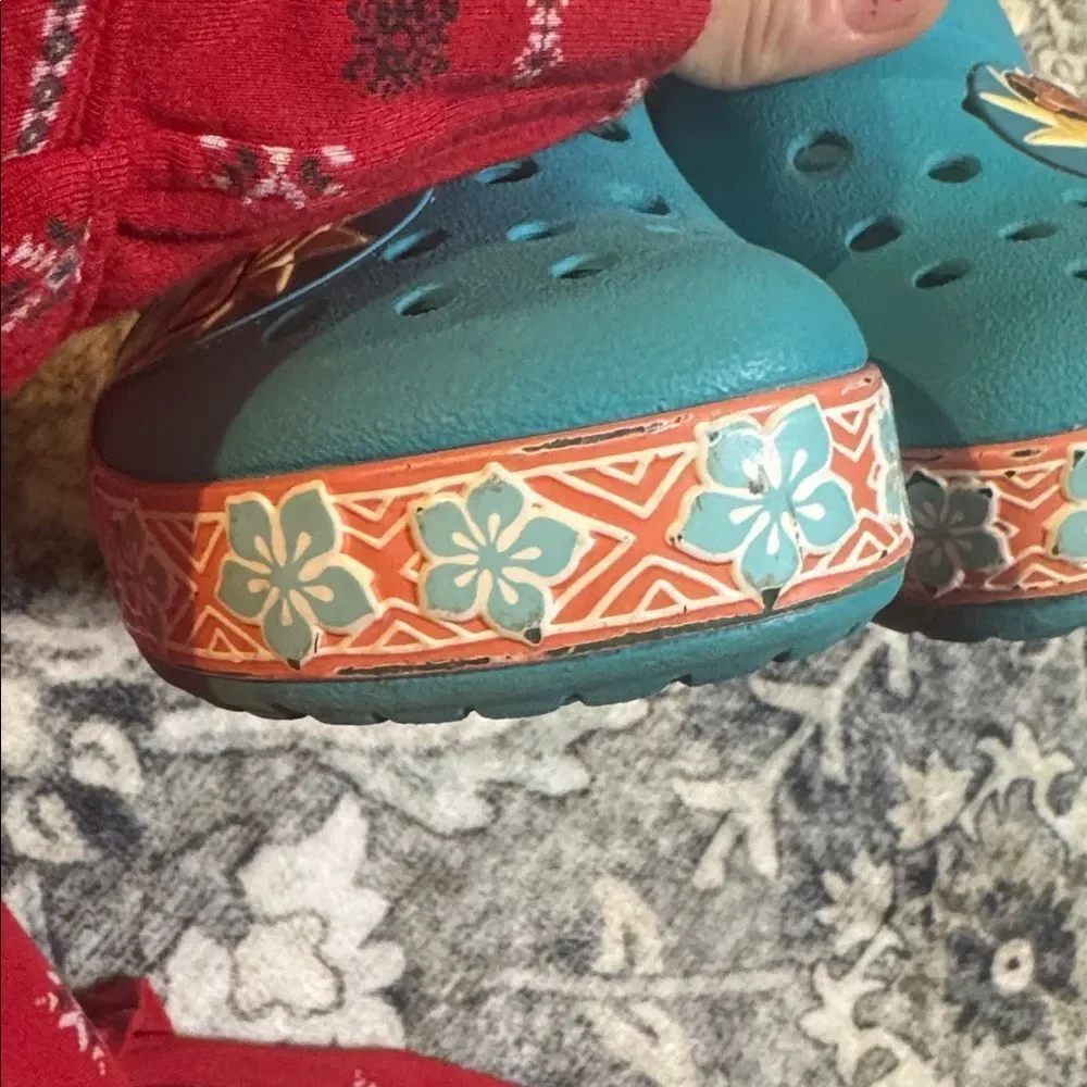 Disney Moana Crocs