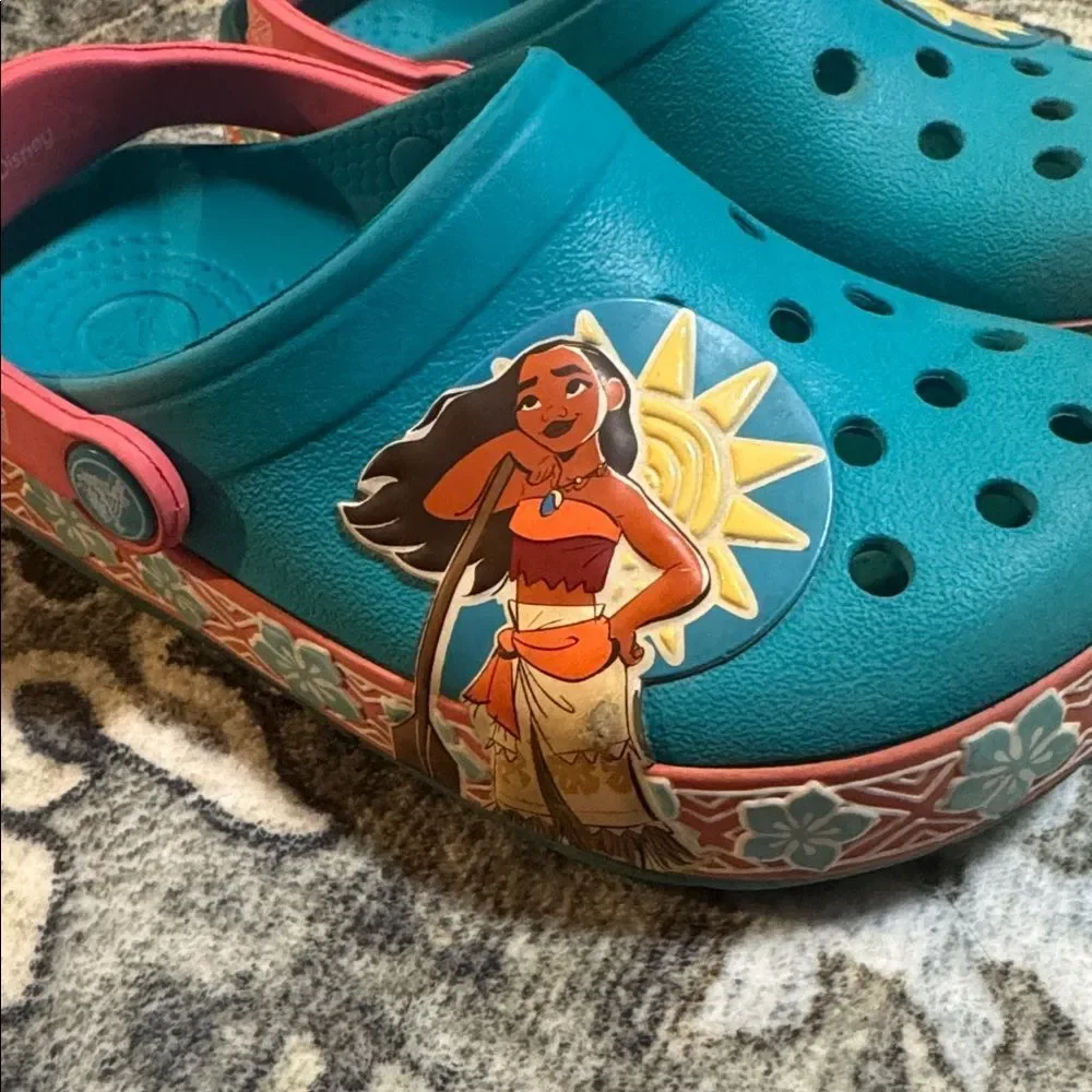 Disney Moana Crocs