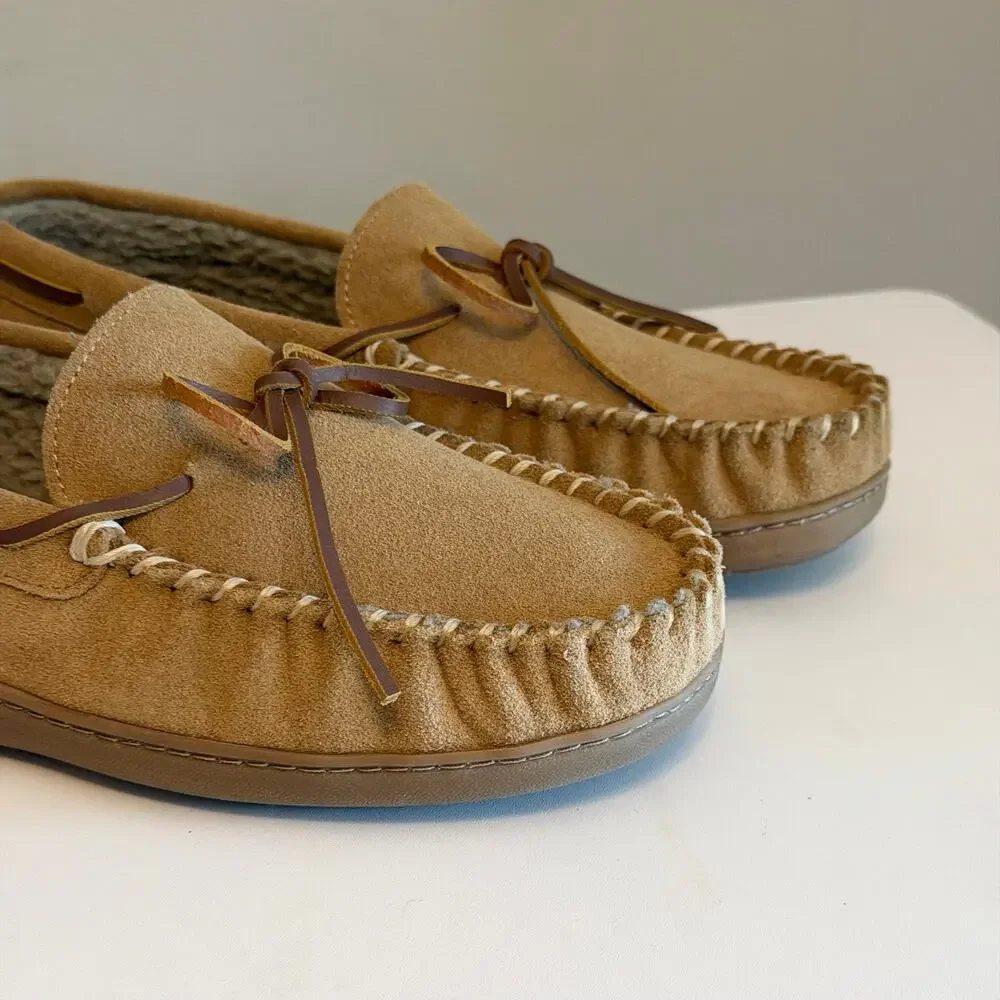 Minnetonka Moccasin Slippers Men 11 Tan Suede Faux Fur Lined Cozy Indoor Outdoor
