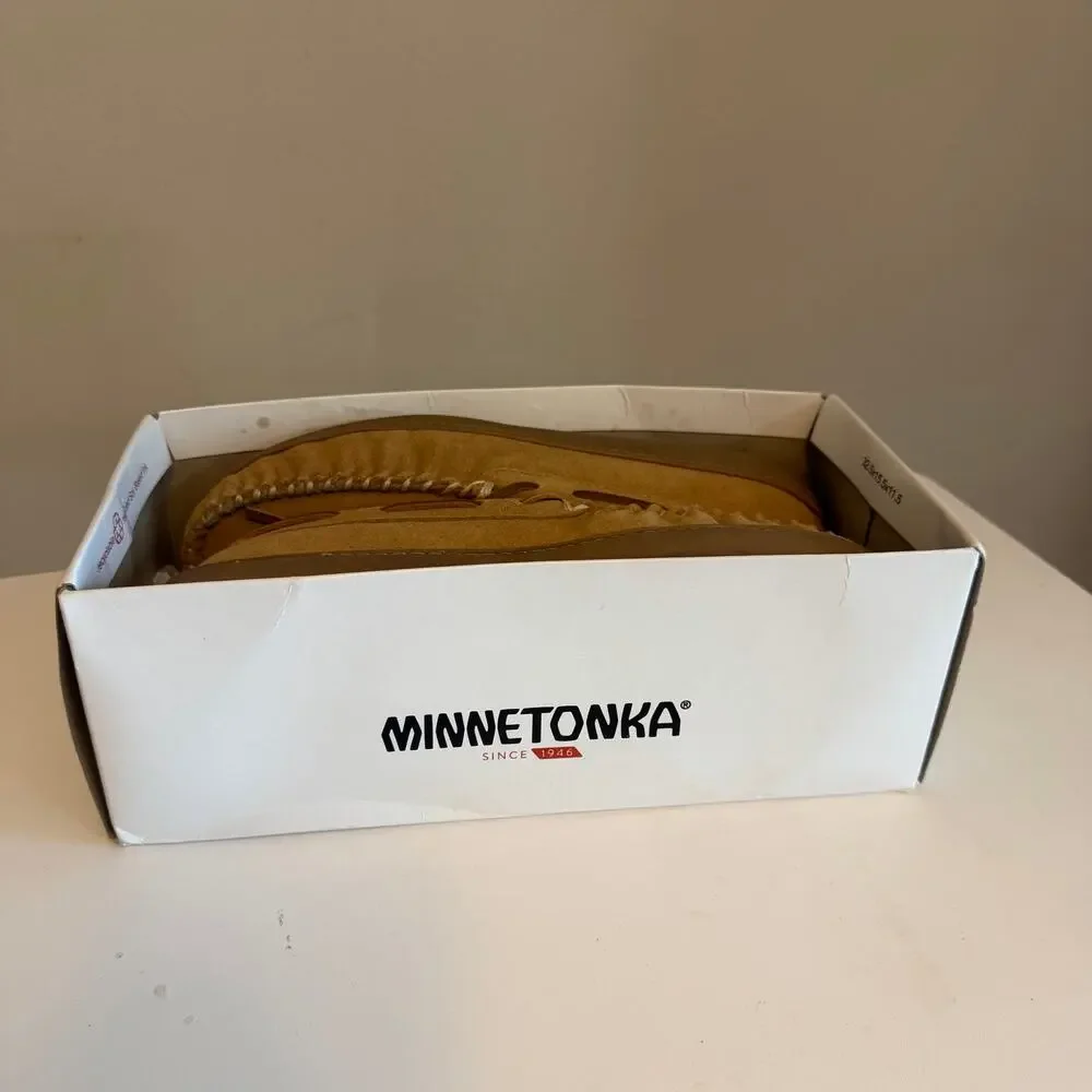Minnetonka Moccasin Slippers Men 11 Tan Suede Faux Fur Lined Cozy Indoor Outdoor