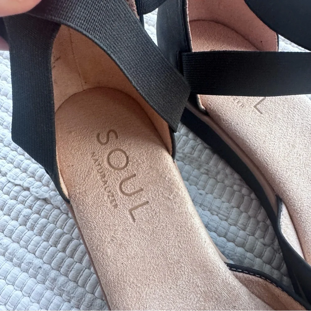 SOUL Naturalizer Comfort Flats Crisscross Stretch Black Size 9