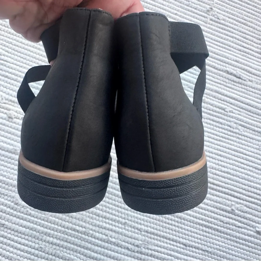 SOUL Naturalizer Comfort Flats Crisscross Stretch Black Size 9