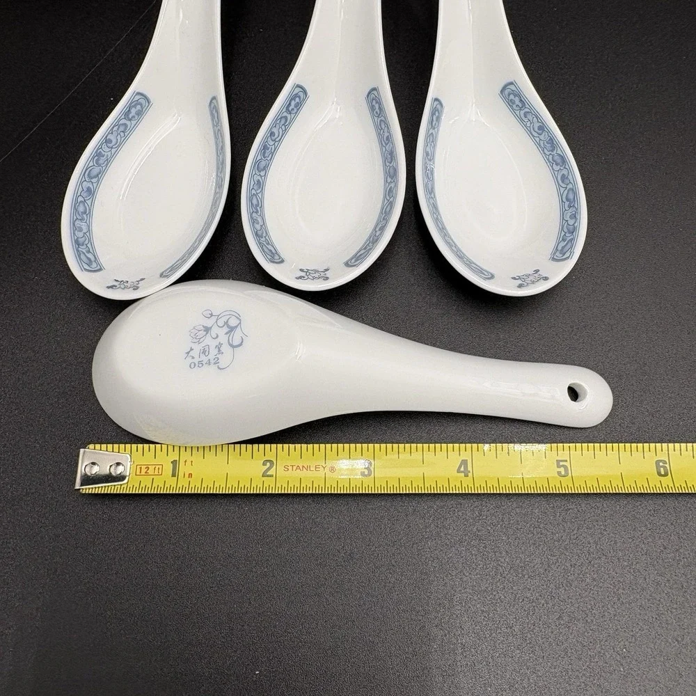 Vintage Chinese Blue Leaf Flower Porcelain Soup‎ Spoons Blue White Set of 4