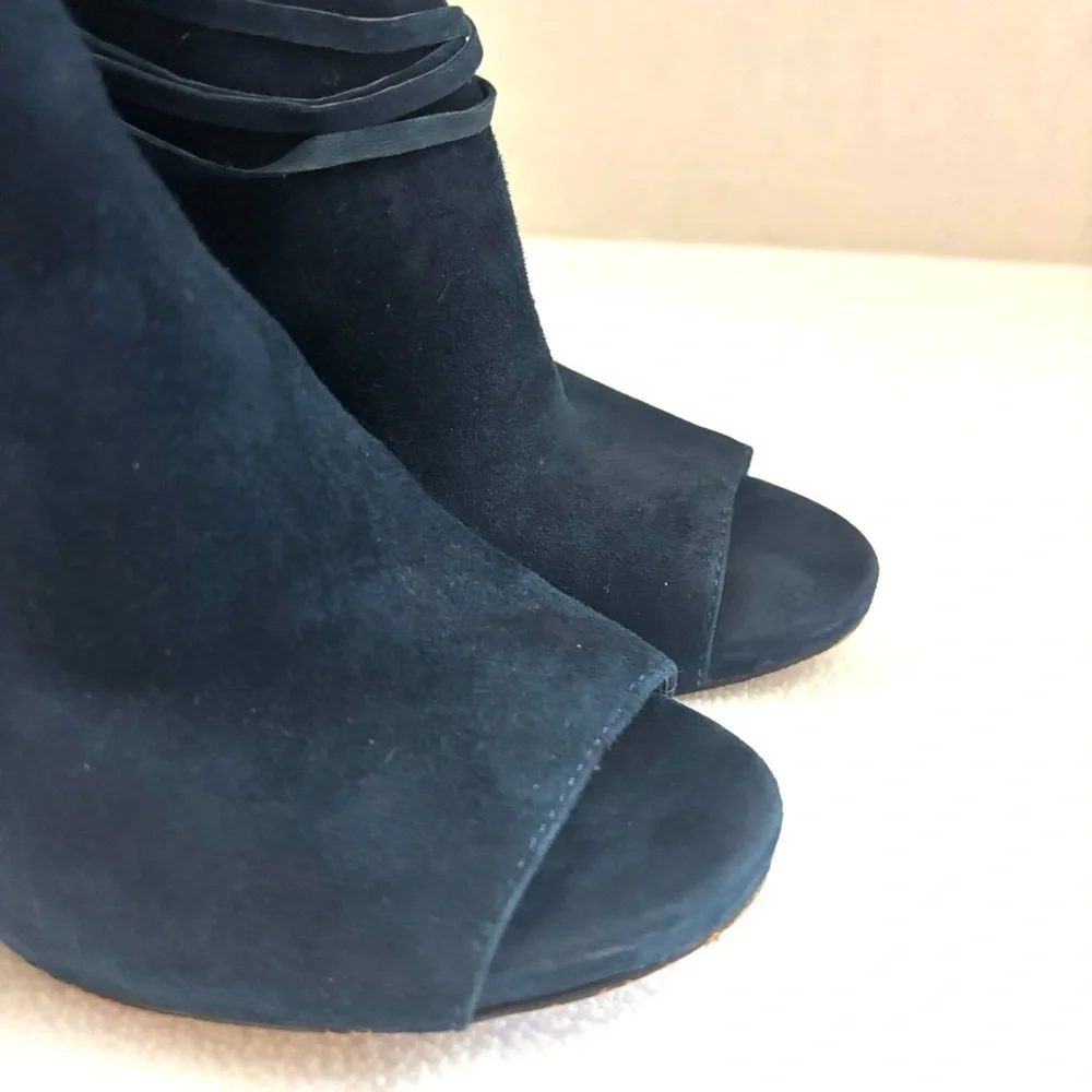 Vince Camuto add perfect