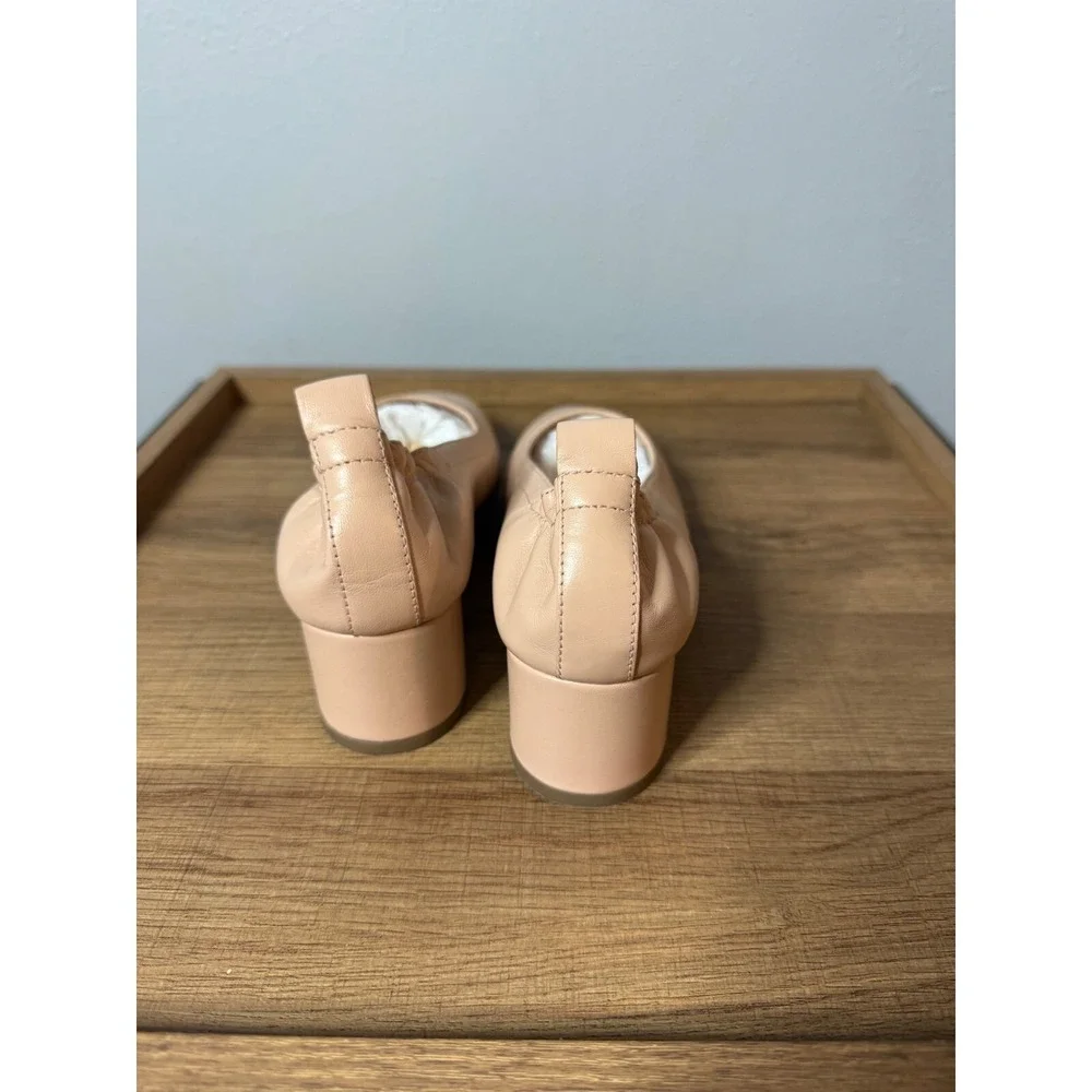 Everlane reposhing this