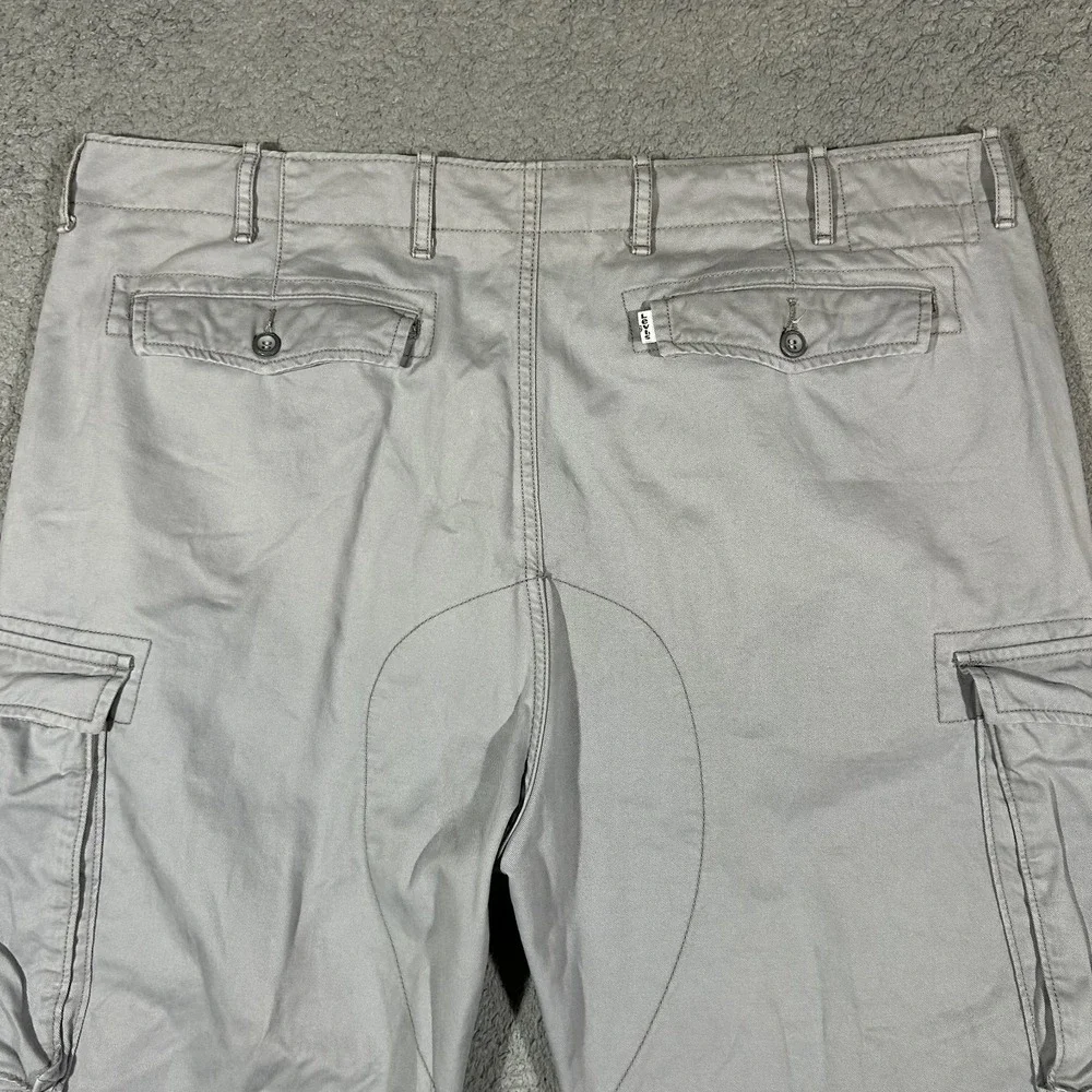 Levis levis cargo
