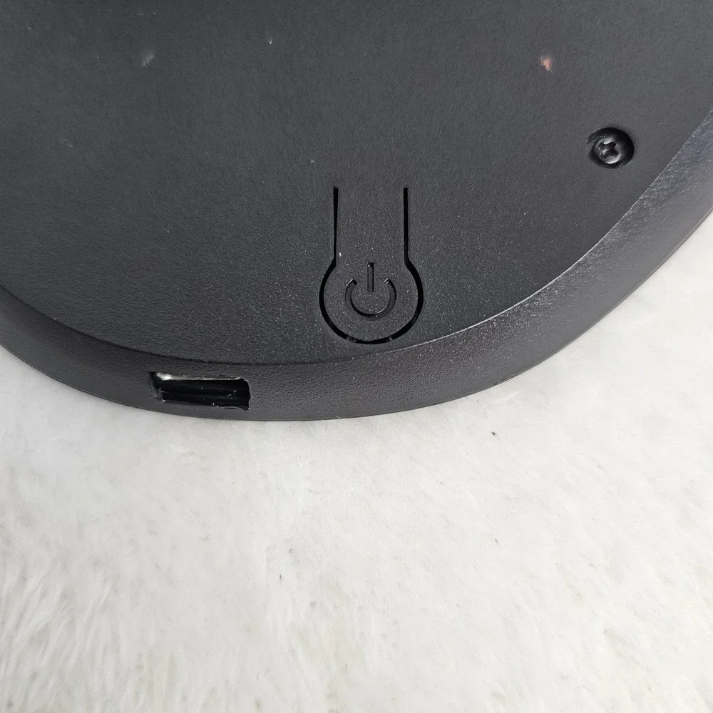 The Unbranded Brand led face