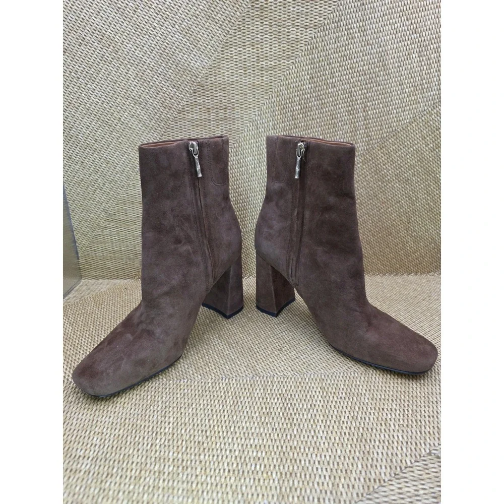 J McLaughlin Evie Cocoa Brown Suede Leather Booties Size 8M Box Dust Bag JMCL‎