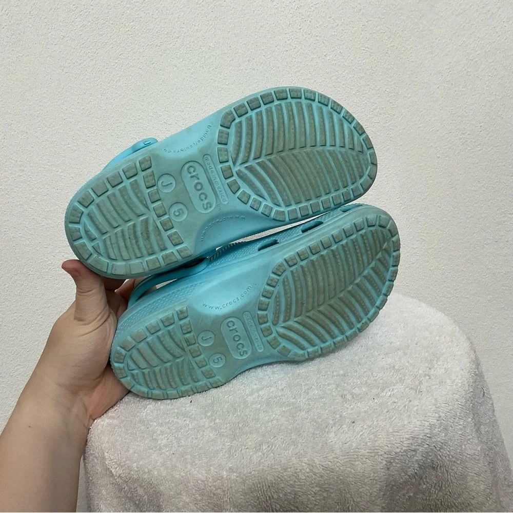 CROCS juvenile available inches