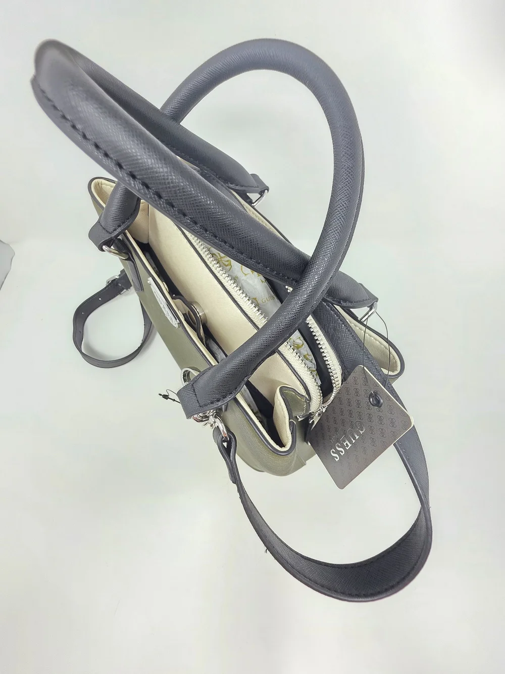 Guess nwt purse