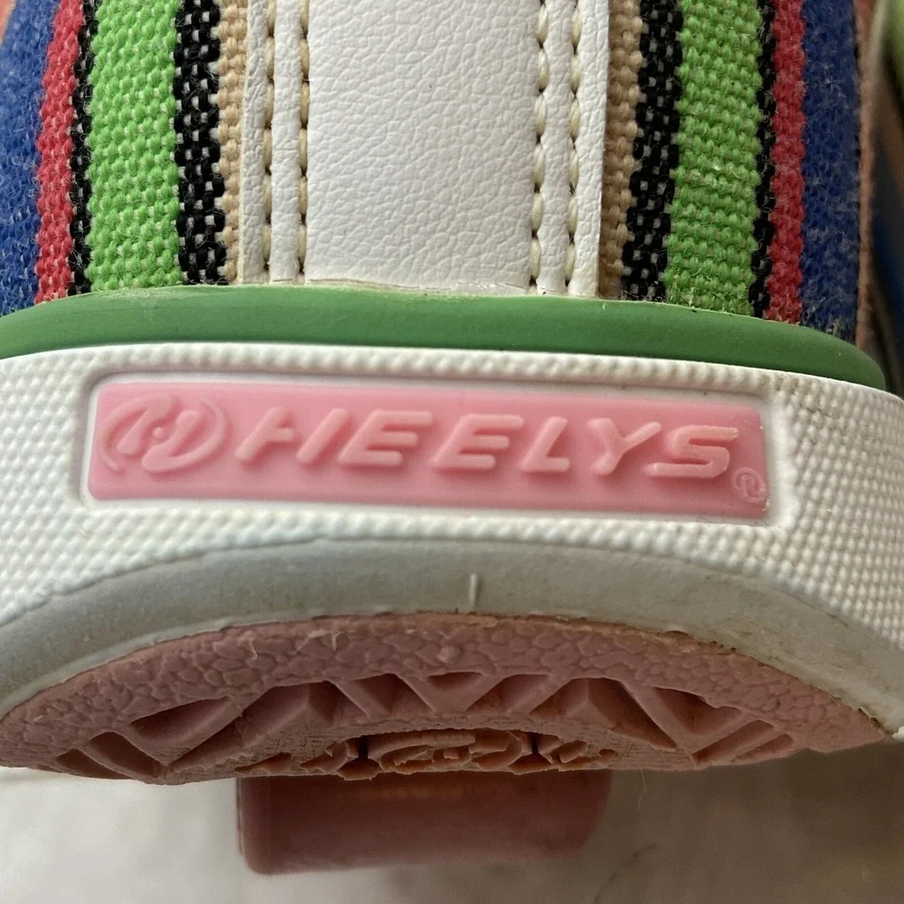 Heelys Flirt Skate Shoes Unisex Youth Size 4 White Multicolor Striped Style 7336