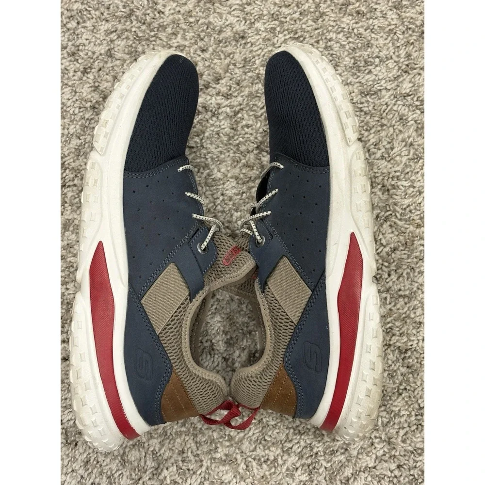 Skechers product pair