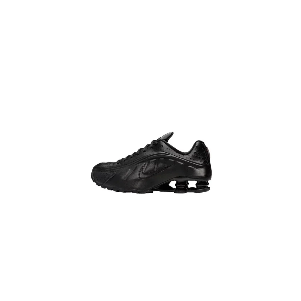 Nike Shox R4 Womens Black Max Orange Athletic‎ Sneakers AR3565-004 Size 7
