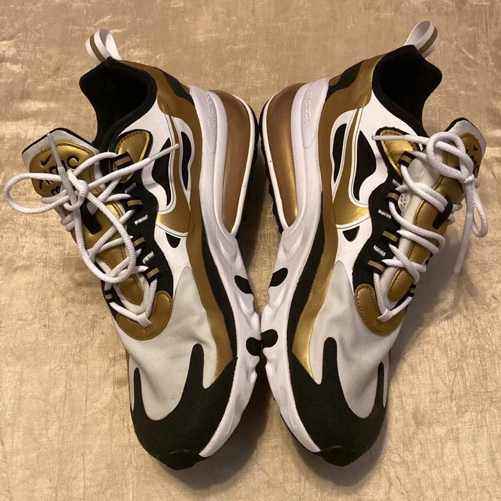 Nike Air Max 270 React | White Metallic Gold