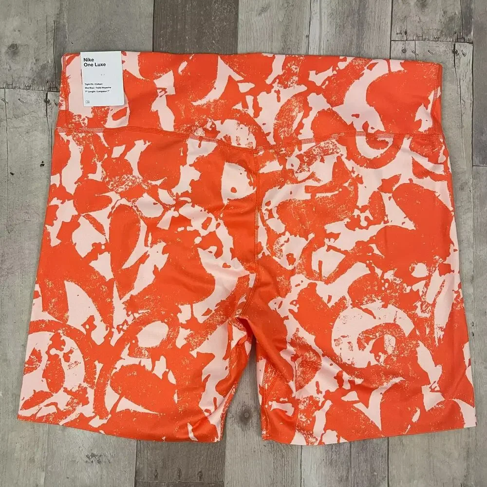 Nike tag shape fit