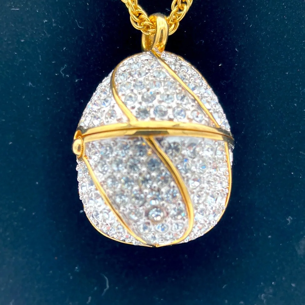 Suzanne Somers sparkling inch
