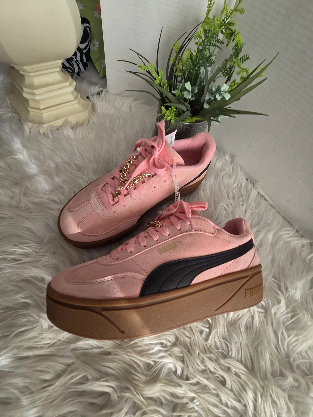 Puma stylish sneakers