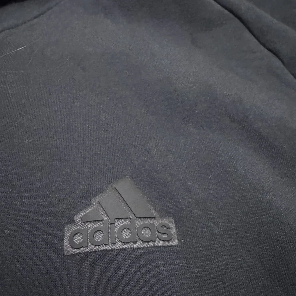 adidas feel or looking