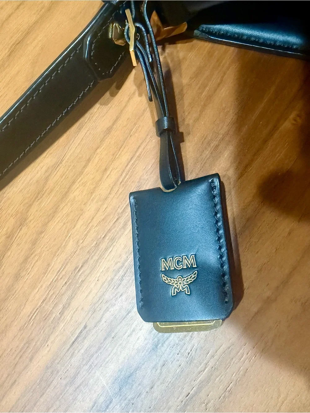 MCM ***nwot compact