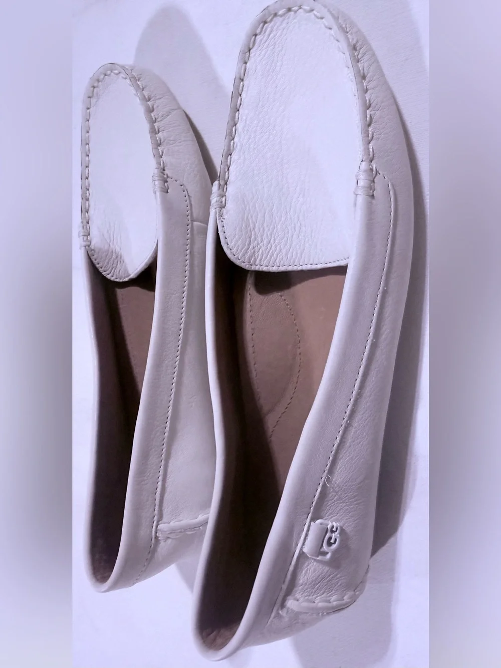 UGG stitching detailed #flores