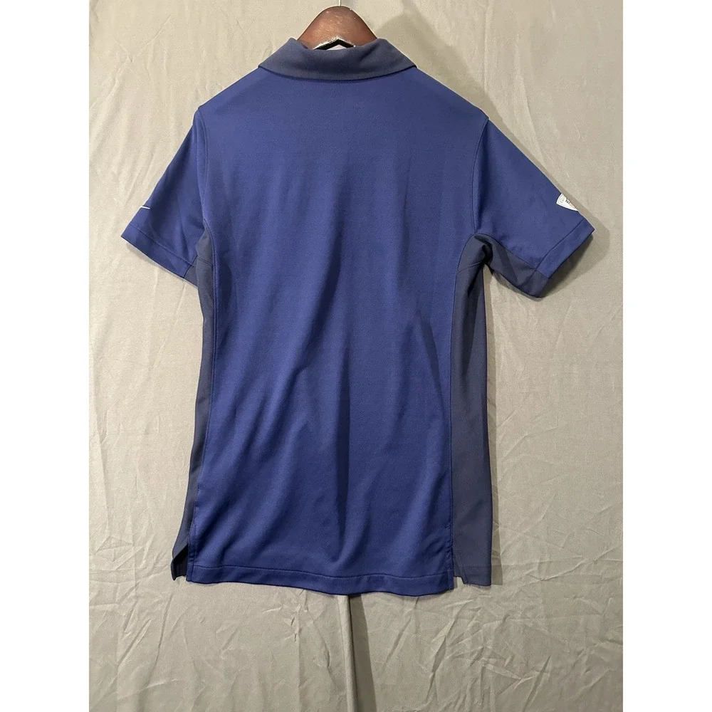 Nike small day ships