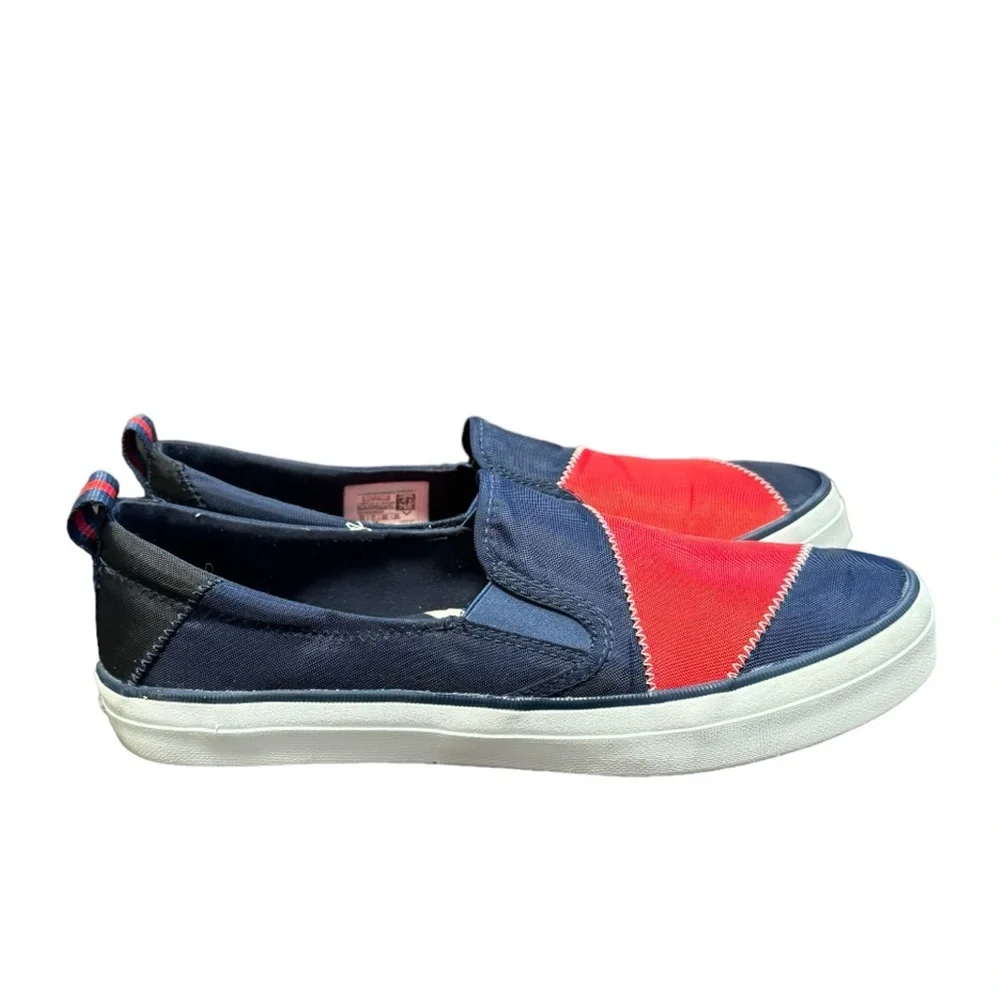 Sperry crest twin
