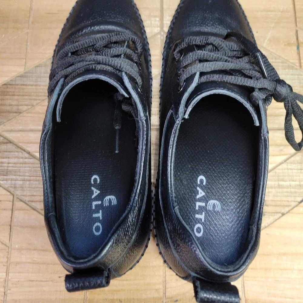 Calto Mens 7.5 Black‎ Pebbles Leather Lace Up Casual Invisible Height Shoes