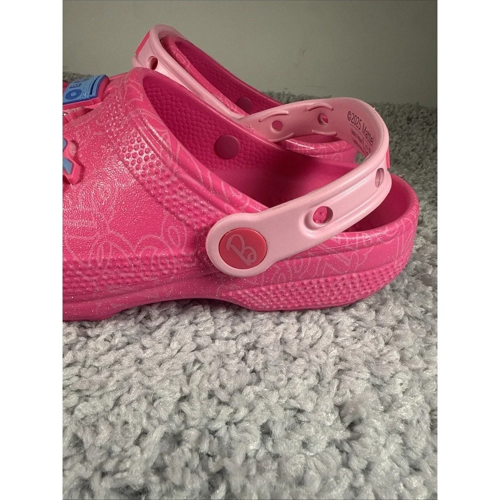 Crocs Kids Mattel Pink Barbie Classic Clogs 211406-90H Size J3 nwt