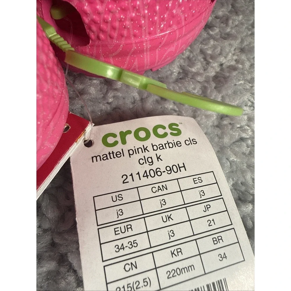 Crocs Kids Mattel Pink Barbie Classic Clogs 211406-90H Size J3 nwt