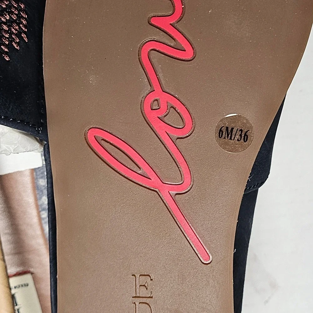 ED by Ellen DeGeneres Nalita Lagoon‎ Nubuck Heart Flats Shoes 6M ED-NALITA