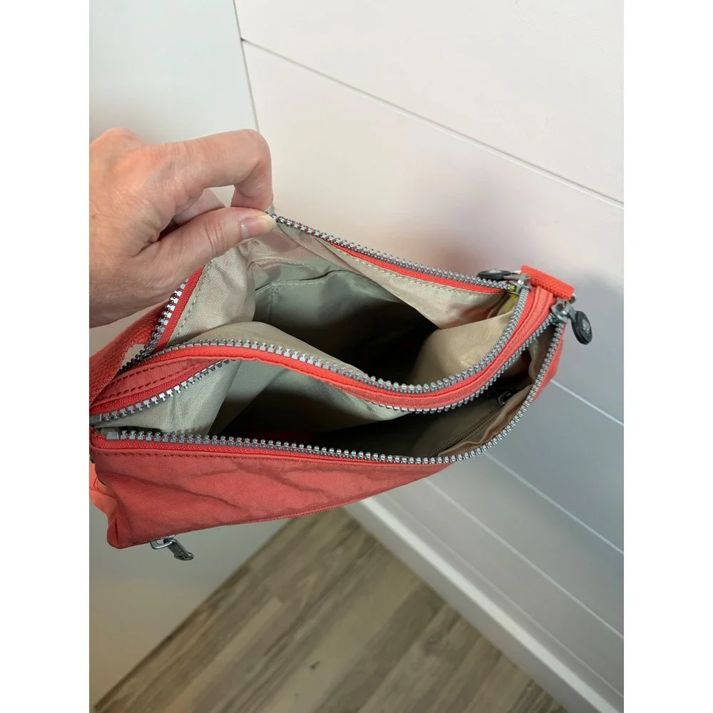 Kipling key crinkle
