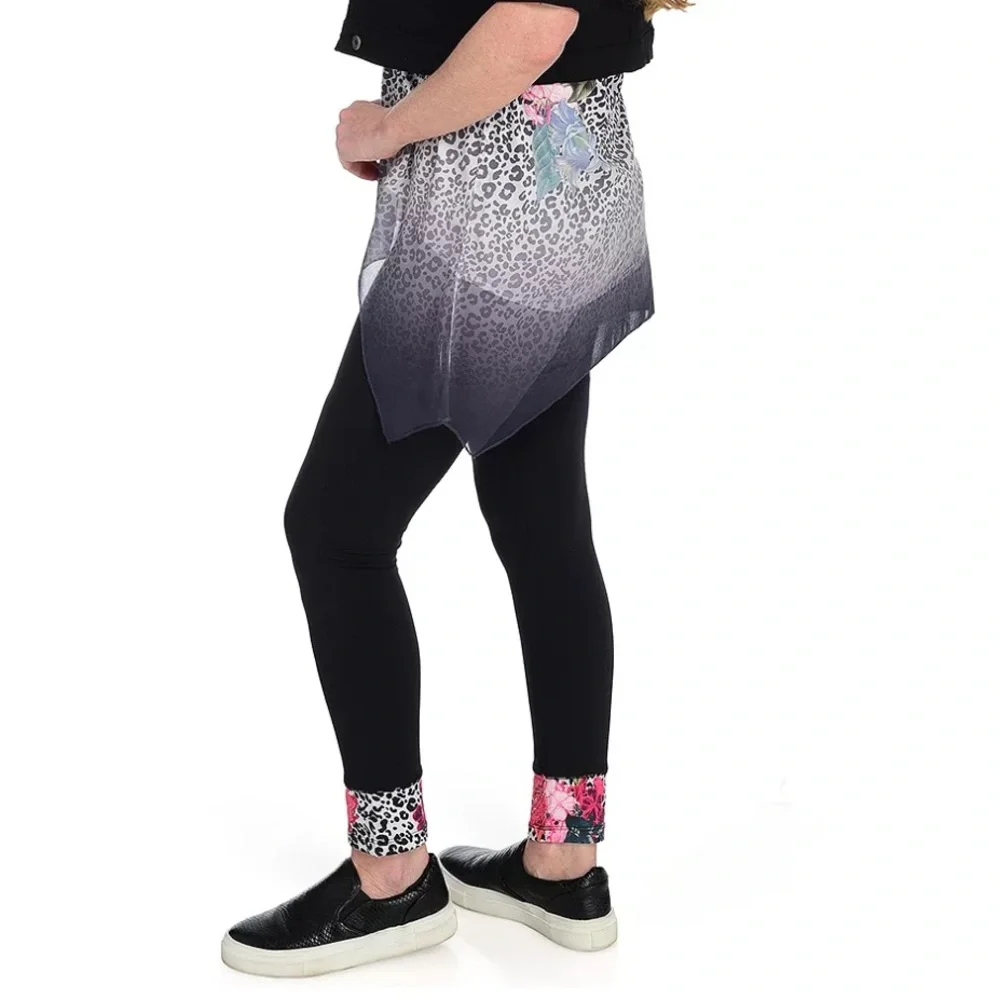 Women’s One World Black Patterned Cuff‎ Leggings
